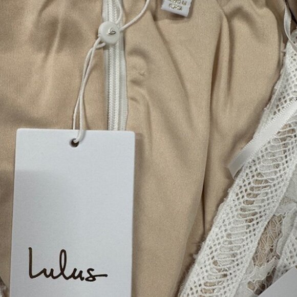 NWT Lulus This Moment in Time White Lace Ruffled Maxi Dress - Picture 7 of 9